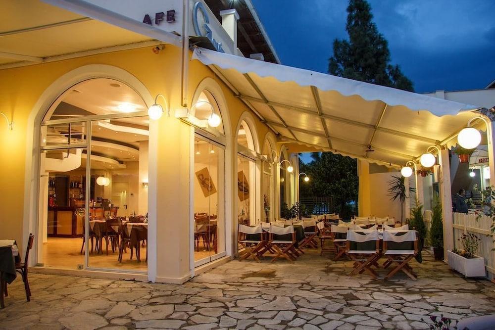 Aparthotel Govino Bay Gouvia Esterno foto