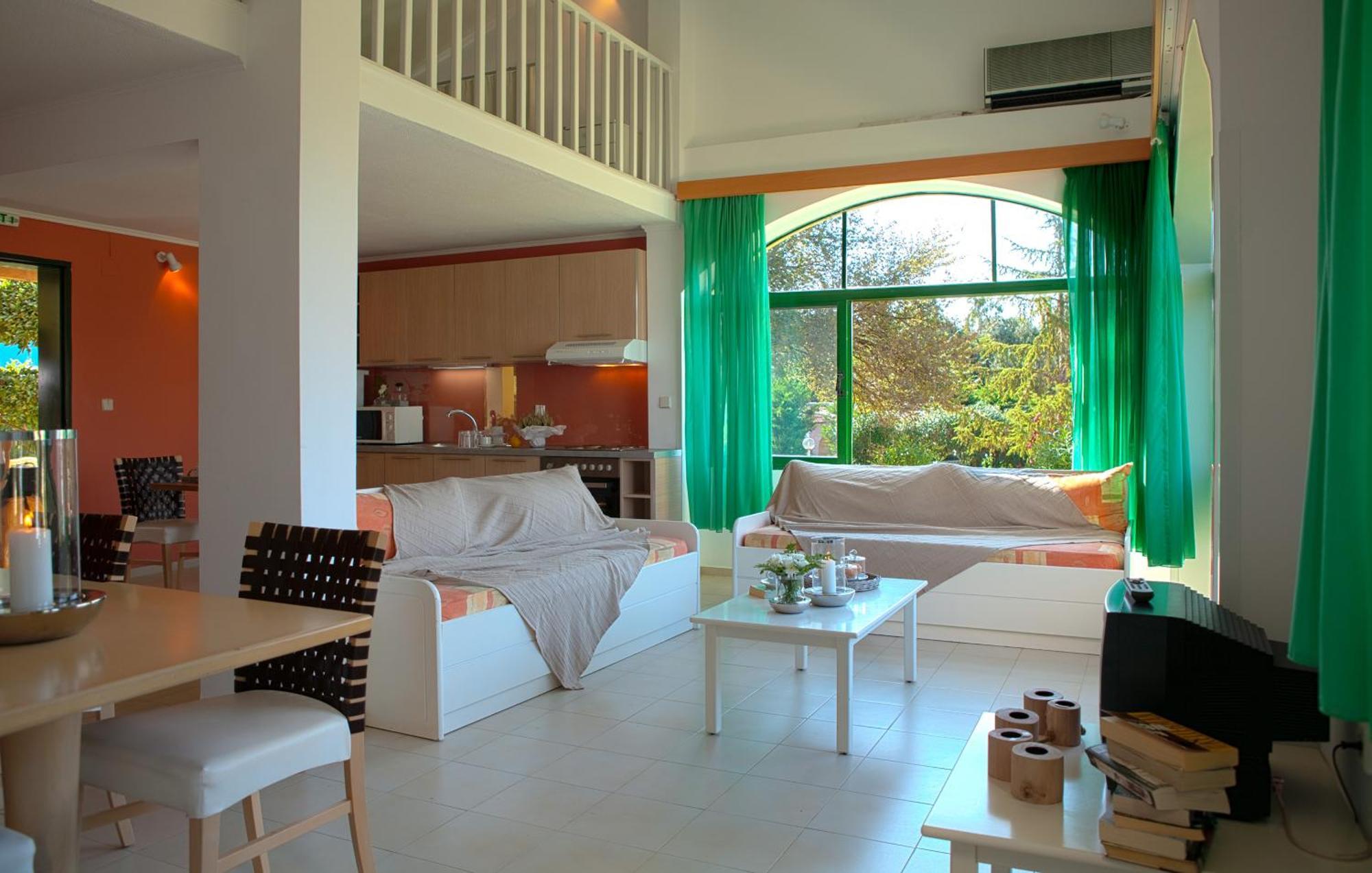 Aparthotel Govino Bay Gouvia Esterno foto