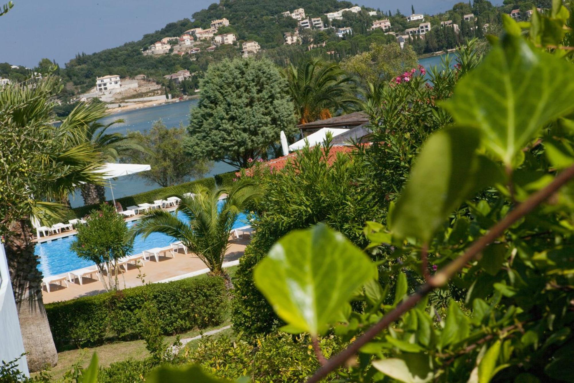 Aparthotel Govino Bay Gouvia Esterno foto