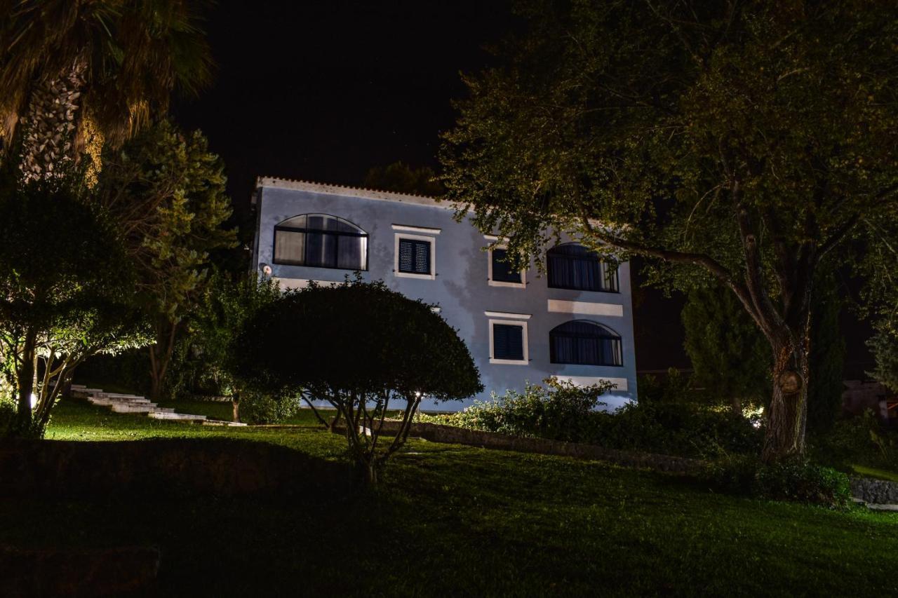 Aparthotel Govino Bay Gouvia Esterno foto