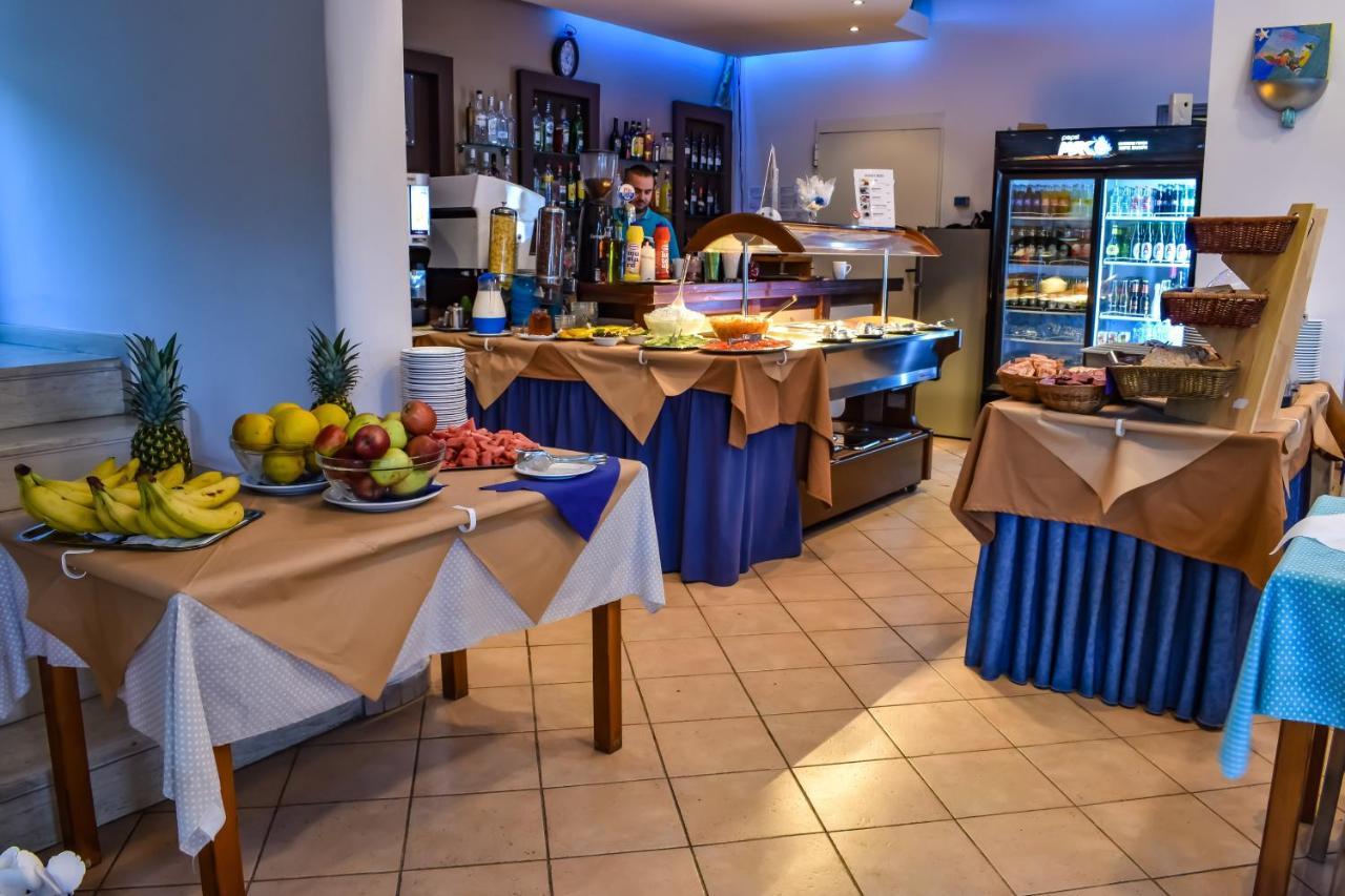 Aparthotel Govino Bay Gouvia Esterno foto